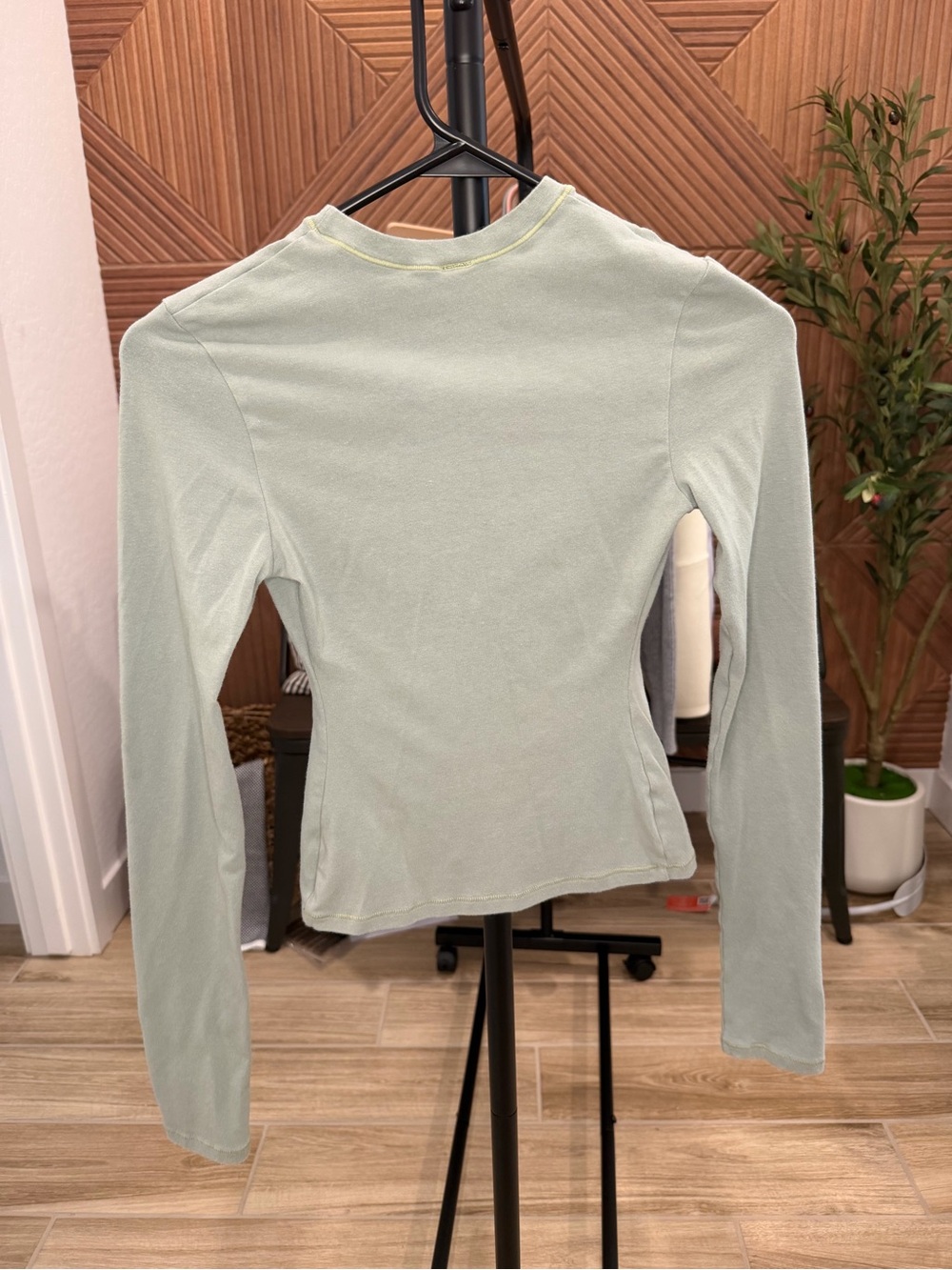 SKIMS Cotton Jersey Long-Sleeve Shirt - Picture 3 of 4